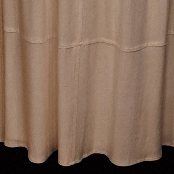 Lovestitch Linen Blend Dress - Picture 14 of 14